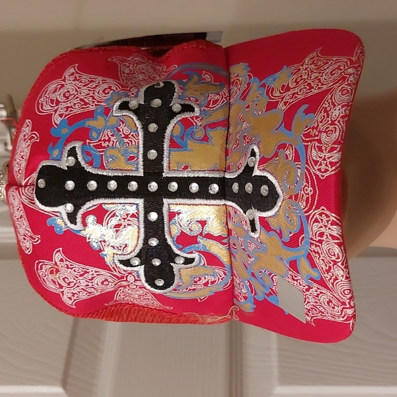 Hat - Picture 2 of 5